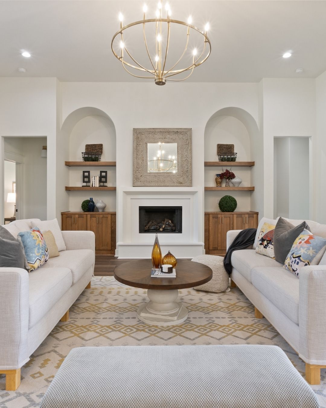 We help out-of-town buyers fall in love—before they even visit