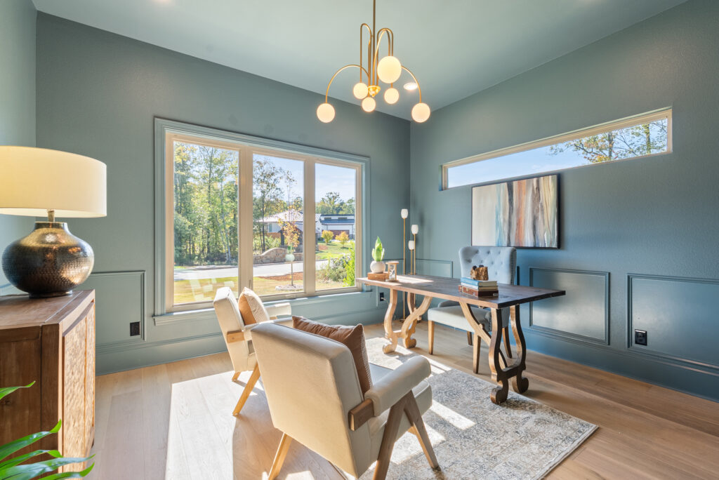 114 Abington Dr, Little Rock, AR 72223 Listed by: Rebekah Voth Staged by: Show and Sell Home Staging Under Contract: 22 Days 